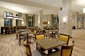 Hampton Inn & Suites - Minneapolis