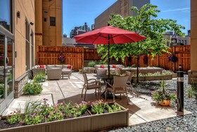 Hampton Inn & Suites - Minneapolis