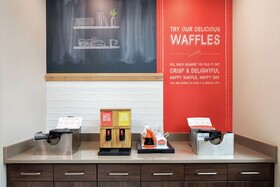 Hampton Inn & Suites - Minneapolis