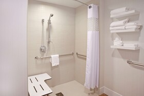 Hampton Inn & Suites - Minneapolis