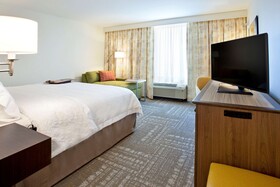 Hampton Inn & Suites - Minneapolis