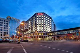 Hampton Inn & Suites - Minneapolis