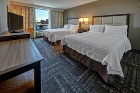 Hampton Inn & Suites - Minneapolis