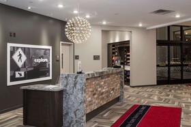 Hampton Inn & Suites Minneapolis University Area