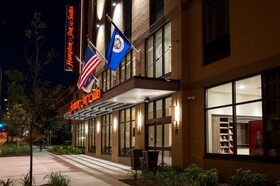 Hampton Inn & Suites Minneapolis University Area