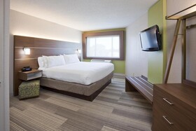Holiday Inn Express & Suites (Golden Valley)