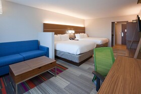 Holiday Inn Express & Suites (Golden Valley)