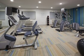 Holiday Inn Express & Suites (Golden Valley)