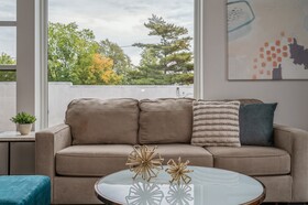 Kasa Bryn Mawr Minneapolis