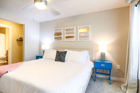 Kasa Minneapolis Uptown Apartments