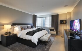 The Lofton Hotel Minneapolis, Tapestry Collection by Hilton