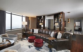 The Lofton Hotel Minneapolis, Tapestry Collection by Hilton