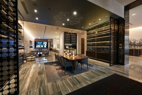 The Lofton Hotel Minneapolis, Tapestry Collection by Hilton