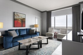 The Lofton Hotel Minneapolis, Tapestry Collection by Hilton
