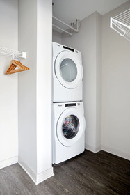 Luna Apartments by Sonder