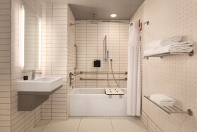 Radisson Red Minneapolis