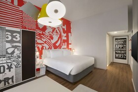 Radisson Red Minneapolis