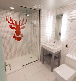 Radisson Red Minneapolis
