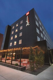 Radisson Red Minneapolis
