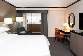Sheraton Minneapolis West