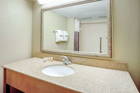 La Quinta Inn & Suites by Wyndham Minneapolis-Minnetonka