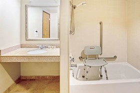 La Quinta Inn & Suites by Wyndham Minneapolis-Minnetonka