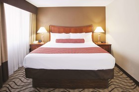 La Quinta Inn & Suites by Wyndham Minneapolis-Minnetonka