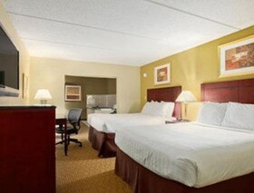 Super 8 by Wyndham Monticello