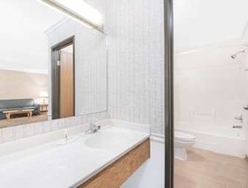 Wrangler Hotel Morris