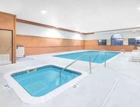 Wrangler Hotel Morris