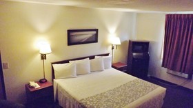 Asteria Inn & Suites - Northfield