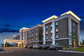 Hampton Inn & Suites Saint Paul Oakdale Woodbury by Hilton