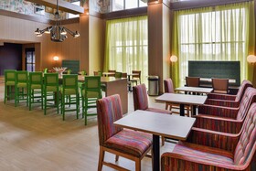 Hampton Inn & Suites Saint Paul Oakdale Woodbury by Hilton
