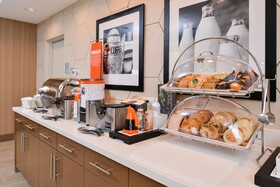 Hampton Inn & Suites Saint Paul Oakdale Woodbury by Hilton