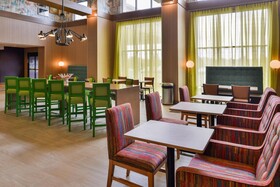 Hampton Inn & Suites Saint Paul Oakdale Woodbury by Hilton
