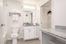 WaterWalk Extended Stay by Wyndham Minneapolis - Plymouth