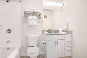 WaterWalk Extended Stay by Wyndham Minneapolis - Plymouth