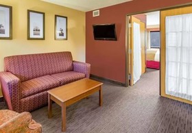 AmericInn by Wyndham Duluth South Black Woods Event Center
