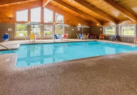 AmericInn by Wyndham Duluth South Black Woods Event Center