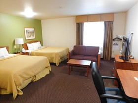 Days Inn & Suites by Wyndham Rochester Mayo Clinic South
