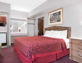 Days Inn by Wyndham Rochester Downtown
