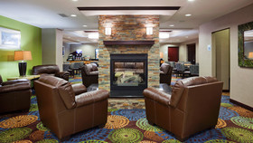 Holiday Inn Express Hotel & Suites Rochester West-Medical Center