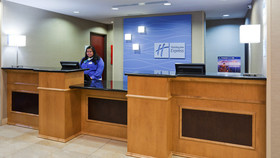 Holiday Inn Express Hotel & Suites Rochester West-Medical Center