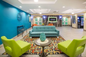 La Quinta Inn & Suites by Wyndham Rochester Mayo Clinic S
