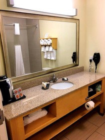 La Quinta Inn & Suites by Wyndham Rochester Mayo Clinic S