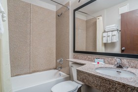 Microtel Inn & Suites by Wyndham Rochester North Mayo Clinic