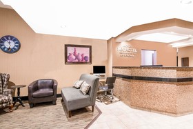 Microtel Inn & Suites by Wyndham Rochester North Mayo Clinic