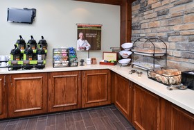 Staybridge Suites Rochester Commerce Dr Nw