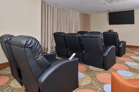 Staybridge Suites Rochester Commerce Dr Nw