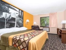 Super 8 by Wyndham Rochester Mayo Clinic Area